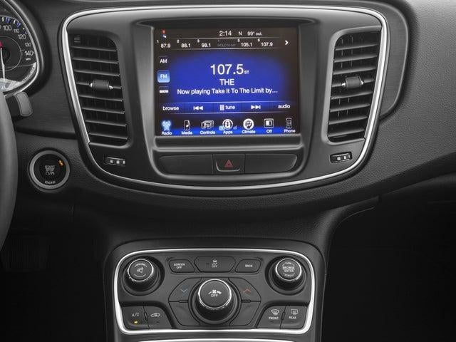 2016 Chrysler 200 Limited Platinum
