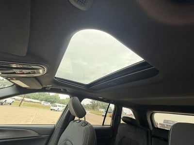 2025 Jeep Grand Cherokee GRAND CHEROKEE LAREDO X 4X2