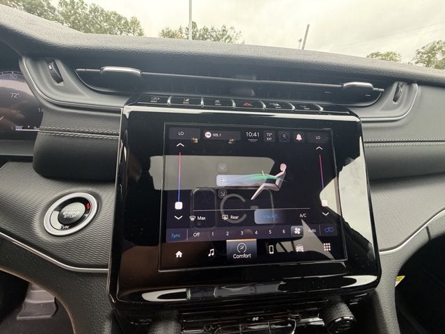 2025 Jeep Grand Cherokee GRAND CHEROKEE LAREDO X 4X2