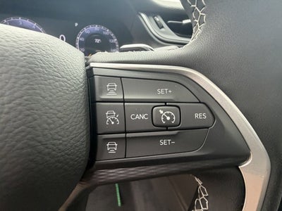 2025 Jeep Grand Cherokee GRAND CHEROKEE LAREDO X 4X2