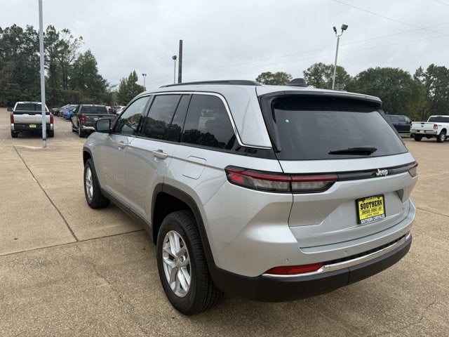 2025 Jeep Grand Cherokee GRAND CHEROKEE LAREDO X 4X2