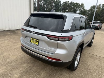 2025 Jeep Grand Cherokee GRAND CHEROKEE LAREDO X 4X2