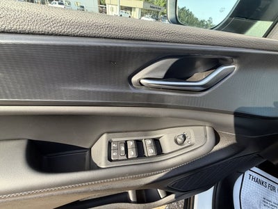 2027 Jeep Grand Cherokee GRAND CHEROKEE LAREDO X 4X2