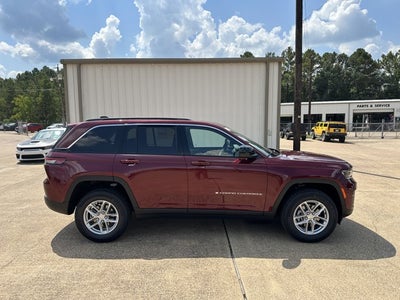 2025 Jeep Grand Cherokee GRAND CHEROKEE LAREDO X 4X2