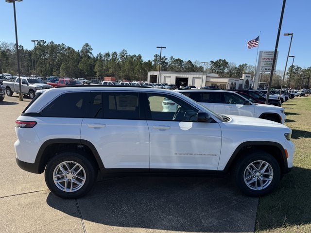 2025 Jeep Grand Cherokee GRAND CHEROKEE LAREDO X 4X2