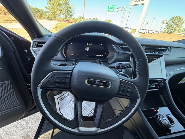 2025 Jeep Grand Cherokee GRAND CHEROKEE L ALTITUDE X 4X2