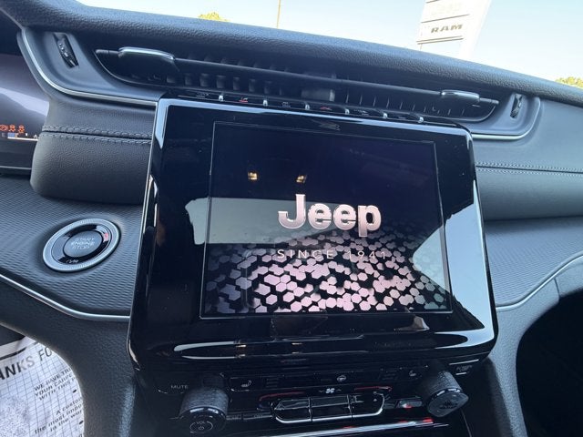 2025 Jeep Grand Cherokee GRAND CHEROKEE L ALTITUDE X 4X2