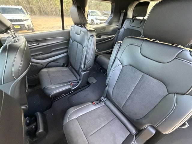 2025 Jeep Grand Cherokee GRAND CHEROKEE L ALTITUDE X 4X2