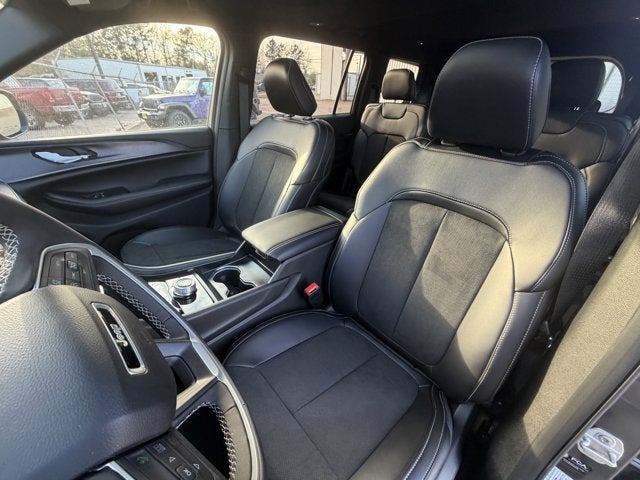 2025 Jeep Grand Cherokee GRAND CHEROKEE L ALTITUDE X 4X2