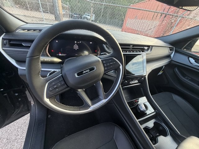 2025 Jeep Grand Cherokee GRAND CHEROKEE L ALTITUDE X 4X2