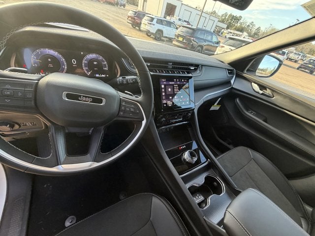 2025 Jeep Grand Cherokee GRAND CHEROKEE L ALTITUDE X 4X2