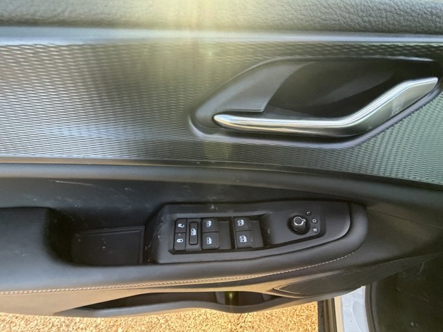 2025 Jeep Grand Cherokee GRAND CHEROKEE L ALTITUDE X 4X2