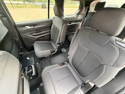 2027 Jeep Grand Cherokee GRAND CHEROKEE L LAREDO X 4X2