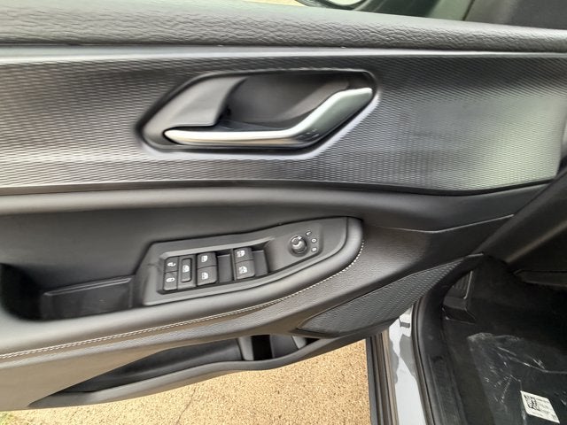 2027 Jeep Grand Cherokee GRAND CHEROKEE L LAREDO X 4X2