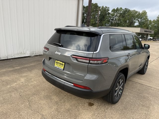 2027 Jeep Grand Cherokee GRAND CHEROKEE L LAREDO X 4X2