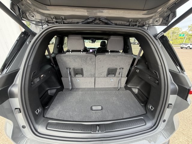2027 Jeep Grand Cherokee GRAND CHEROKEE L LAREDO X 4X2