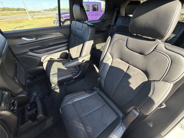 2025 Jeep Grand Cherokee GRAND CHEROKEE L ALTITUDE X 4X2