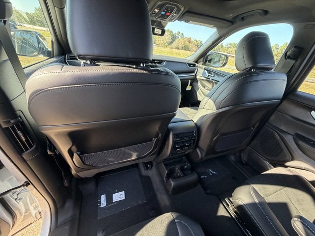 2025 Jeep Grand Cherokee GRAND CHEROKEE L ALTITUDE X 4X2