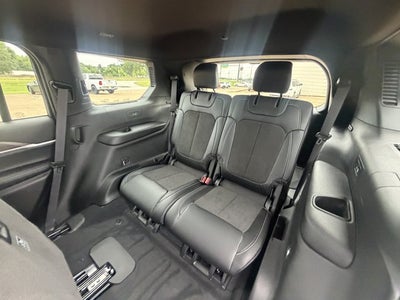 2026 Jeep Grand Cherokee GRAND CHEROKEE L LAREDO ALTITUDE 4X2