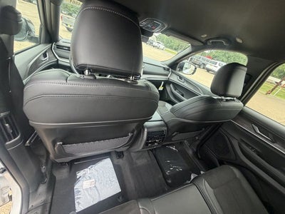 2026 Jeep Grand Cherokee GRAND CHEROKEE L LAREDO ALTITUDE 4X2