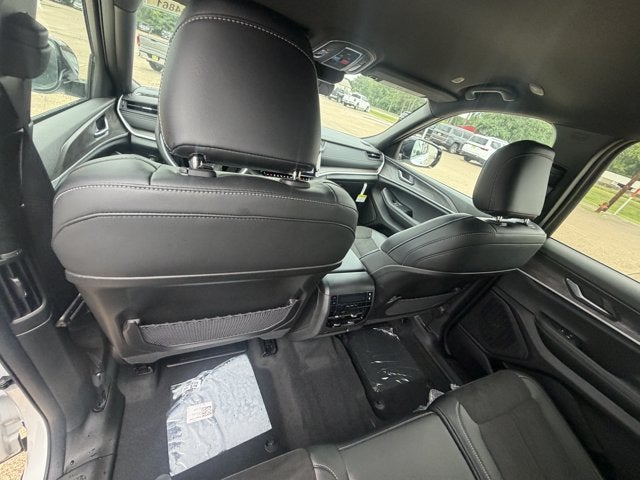 2026 Jeep Grand Cherokee GRAND CHEROKEE L LAREDO ALTITUDE 4X2