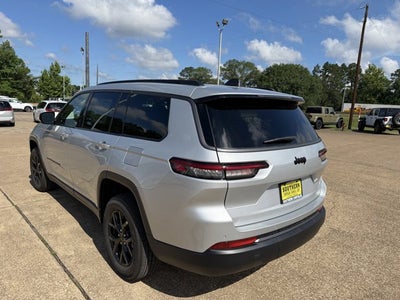 2026 Jeep Grand Cherokee GRAND CHEROKEE L LAREDO ALTITUDE 4X2
