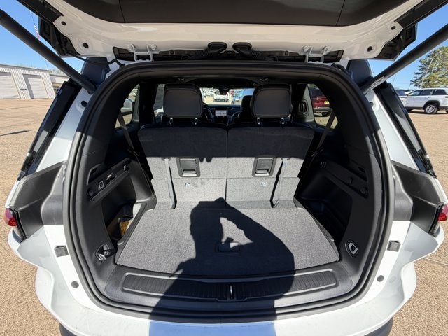 2025 Jeep Grand Cherokee GRAND CHEROKEE L LIMITED 4X2