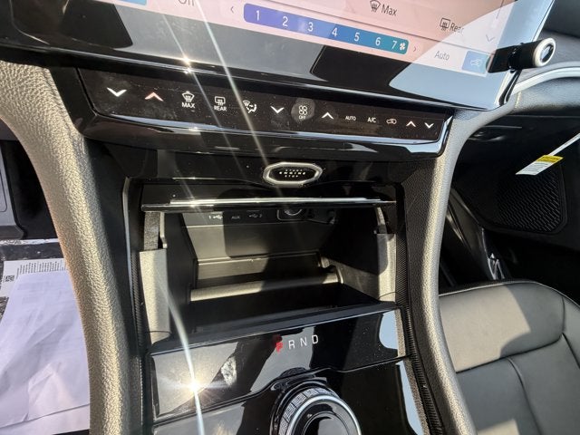 2026 Jeep Grand Cherokee GRAND CHEROKEE L LIMITED 4X2
