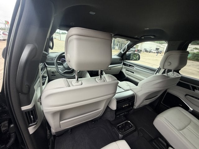 2026 Jeep Grand Wagoneer L 4x2