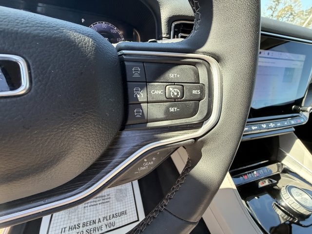 2024 Jeep Wagoneer L Series II 4x2