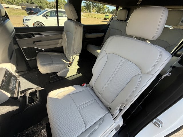 2025 Jeep Wagoneer WAGONEER L SERIES II 4X4