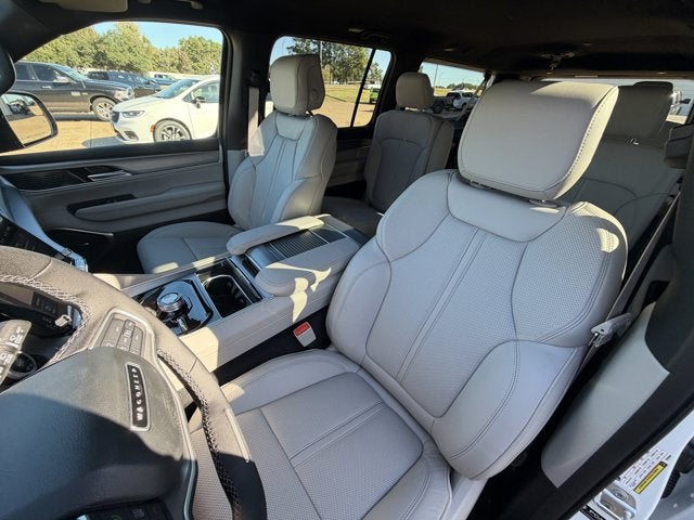 2025 Jeep Wagoneer WAGONEER L SERIES II 4X4