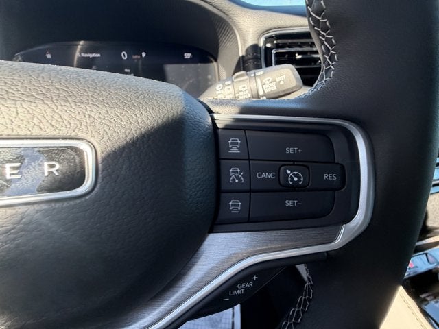 2025 Jeep Wagoneer WAGONEER L SERIES II 4X4