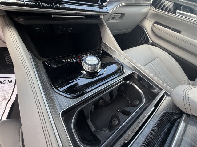 2024 Jeep Wagoneer Series II 4x2