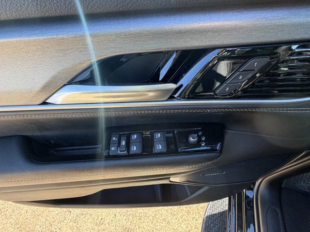 2025 Jeep Wagoneer WAGONEER CARBIDE 4X4