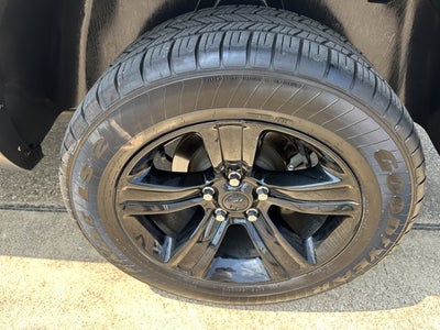 2024 RAM 1500 Classic Warlock Crew Cab 4x2 5'7' Box