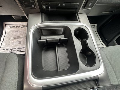 2023 RAM 1500 Classic SLT Crew Cab 4x4 5'7' Box