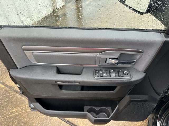 2023 RAM 1500 Classic SLT Crew Cab 4x4 5'7' Box