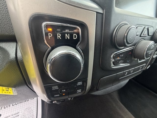 2017 RAM 1500 Lone Star Crew Cab 4x4 5'7' Box