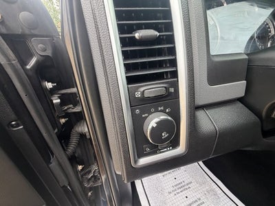 2017 RAM 1500 Lone Star Crew Cab 4x4 5'7' Box