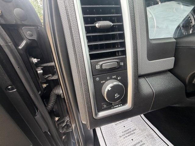 2017 RAM 1500 Lone Star Crew Cab 4x4 5'7' Box