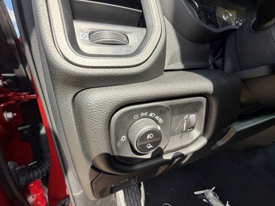 2026 RAM Ram 1500 RAM 1500 EXPRESS CREW CAB 4X2 5'7' BOX