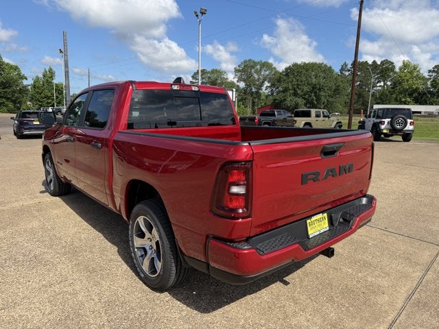 2026 RAM Ram 1500 RAM 1500 EXPRESS CREW CAB 4X2 5'7' BOX