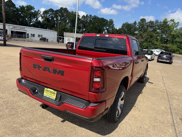2026 RAM Ram 1500 RAM 1500 EXPRESS CREW CAB 4X2 5'7' BOX