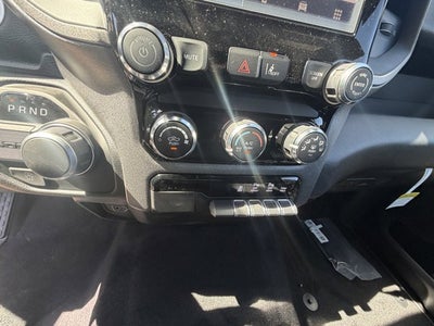 2026 RAM Ram 1500 RAM 1500 EXPRESS CREW CAB 4X2 5'7' BOX