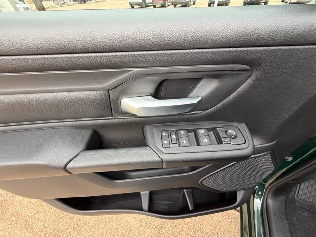 2026 RAM Ram 1500 RAM 1500 EXPRESS CREW CAB 4X2 5'7' BOX