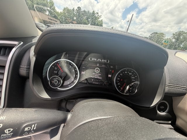 2022 RAM 1500 Laramie Crew Cab 4x2 5'7' Box