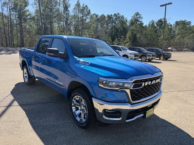 2025 RAM Ram 1500 RAM 1500 LONE STAR CREW CAB 4X4 5'7' BOX