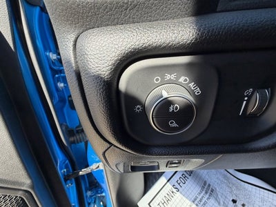 2025 RAM Ram 1500 RAM 1500 LONE STAR CREW CAB 4X4 5'7' BOX