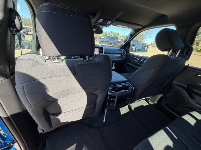 2025 RAM Ram 1500 RAM 1500 LONE STAR CREW CAB 4X4 5'7' BOX